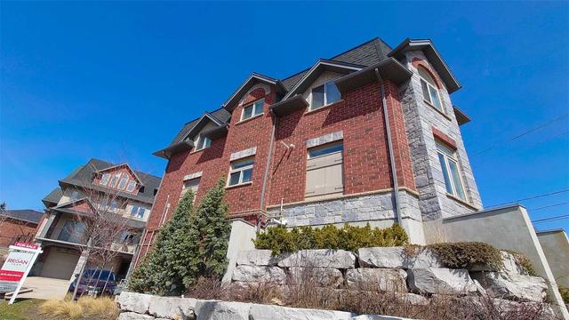 b - 489 East Ave, Townhouse with 2 bedrooms, 2 bathrooms and 1 parking in Kitchener ON | Image 36