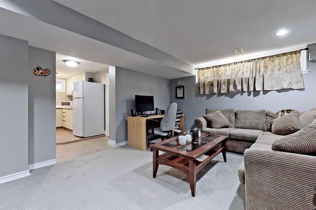 255 Zelda Cres, House semidetached with 2 bedrooms, 2 bathrooms and 4 parking in Richmond Hill ON | Image 10