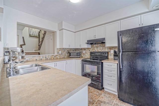 14 - 2614 Dashwood Dr, Townhouse with 2 bedrooms, 3 bathrooms and 2 parking in Oakville ON | Image 6