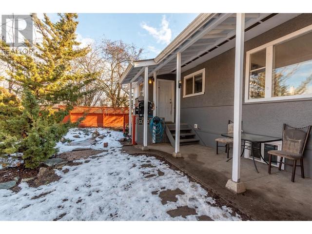 4003 27 Avenue, House detached with 3 bedrooms, 2 bathrooms and 1 parking in Vernon BC | Image 24