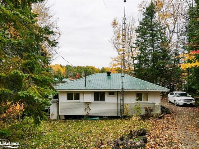 1197 Canuck Trail, House detached with 3 bedrooms, 1 bathrooms and 4 parking in Minden Hills ON | Image 8