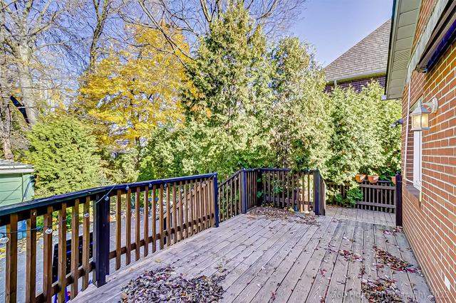 190 Van Dusen Blvd, House detached with 3 bedrooms, 2 bathrooms and 6 parking in Toronto ON | Image 18