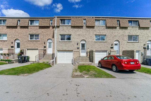 35 - 121 Centennial Rd, Townhouse with 3 bedrooms, 2 bathrooms and 1 parking in Toronto ON | Image 2