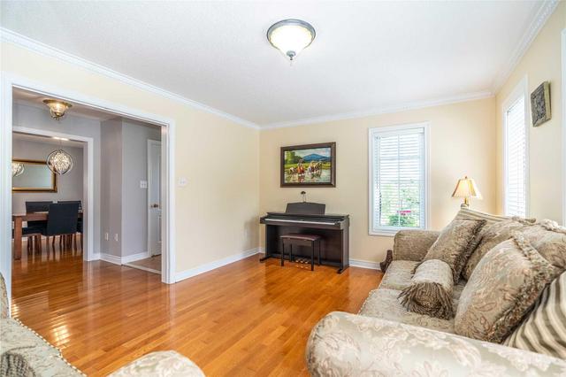 26 Bradbury Cres, House detached with 4 bedrooms, 3 bathrooms and 4 parking in Ajax ON | Image 4