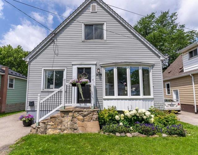 214 East 27th St, House detached with 2 bedrooms, 1 bathrooms and 3 parking in Hamilton ON | Image 23