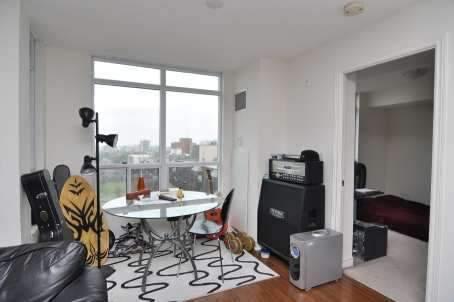 1014 - 225 Wellesley St E, Condo with 2 bedrooms, 2 bathrooms and 1 parking in Toronto ON | Image 7