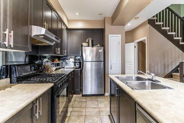 2411 Shadow Crt, House attached with 3 bedrooms, 3 bathrooms and 3 parking in Oakville ON | Image 8