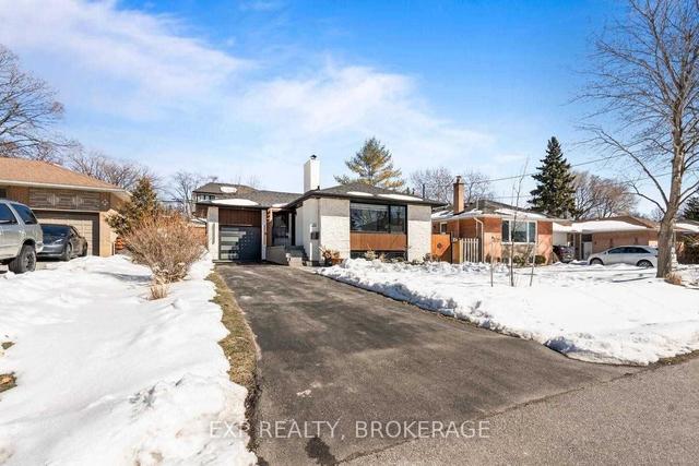 11 Nipissing Dr, House detached with 3 bedrooms, 2 bathrooms and 4 parking in Toronto ON | Image 26