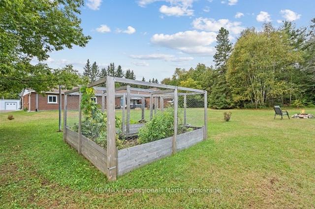 3875 Loop Rd, House detached with 3 bedrooms, 2 bathrooms and 4 parking in Highlands East ON | Image 33