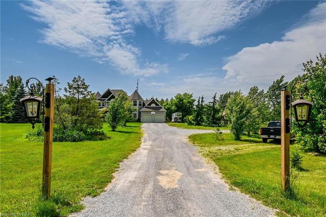 10637 Morris Road, House detached with 4 bedrooms, 2 bathrooms and 12 parking in Niagara Falls ON | Image 43