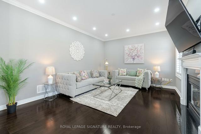 2236 Glazebrook Circ, House detached with 4 bedrooms, 3 bathrooms and 4 parking in Oakville ON | Image 9