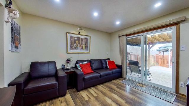 6 Clearview Crt, House detached with 3 bedrooms, 3 bathrooms and 3 parking in Brampton ON | Image 4