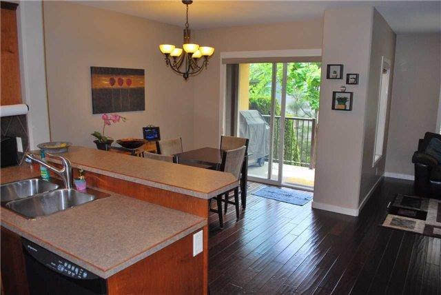 17 - 218 Glen Park Dr, Townhouse with 3 bedrooms, 3 bathrooms and 2 parking in Kelowna BC | Image 3