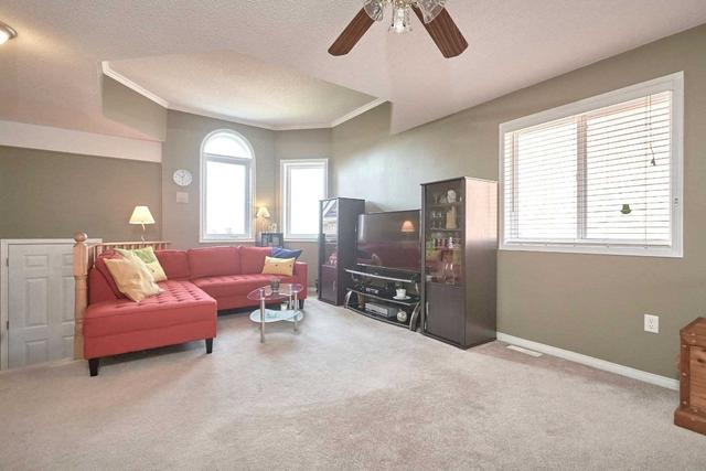 182 Dean Ave, House detached with 2 bedrooms, 3 bathrooms and 6 parking in Barrie ON | Image 12