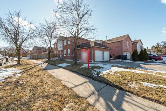 86 Nuffield St, House detached with 4 bedrooms, 3 bathrooms and 6 parking in Brampton ON | Image 34