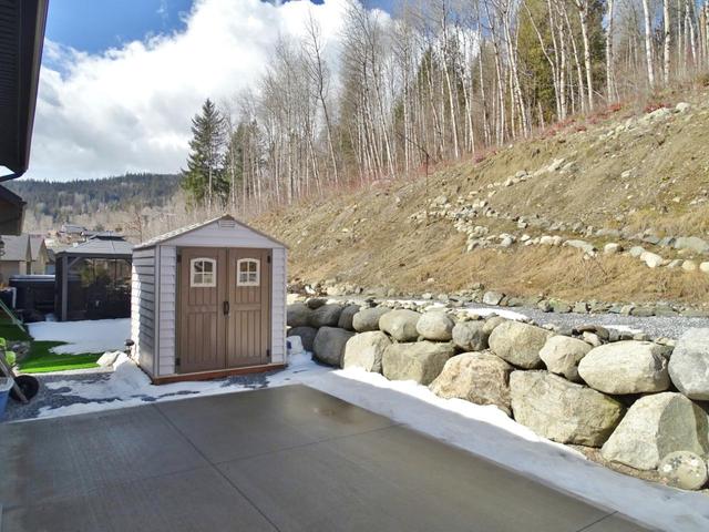 958 Redstone Drive, House detached with 4 bedrooms, 2 bathrooms and 4 parking in Rossland BC | Image 20