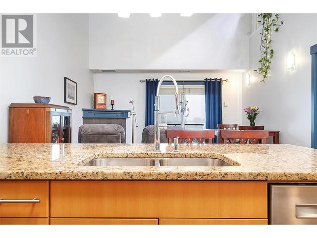 309 - 1957 Kane Road, Condo with 2 bedrooms, 3 bathrooms and null parking in Kelowna BC | Image 5
