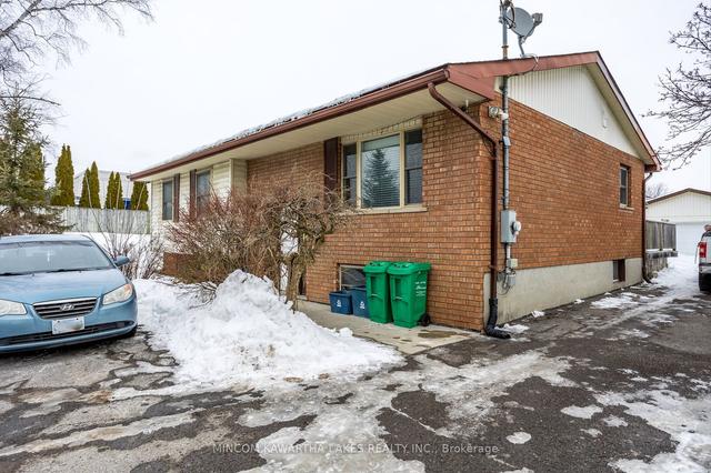 816 Brealey Dr, House detached with 3 bedrooms, 2 bathrooms and 10 parking in Peterborough ON | Image 12