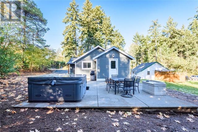 3671 Thomson Rd, House detached with 3 bedrooms, 3 bathrooms and 8 parking in Comox Valley A BC | Image 27