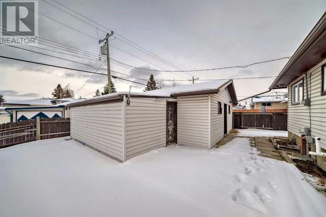 504 Penworth Drive Se, House detached with 7 bedrooms, 3 bathrooms and 3 parking in Calgary AB | Image 34