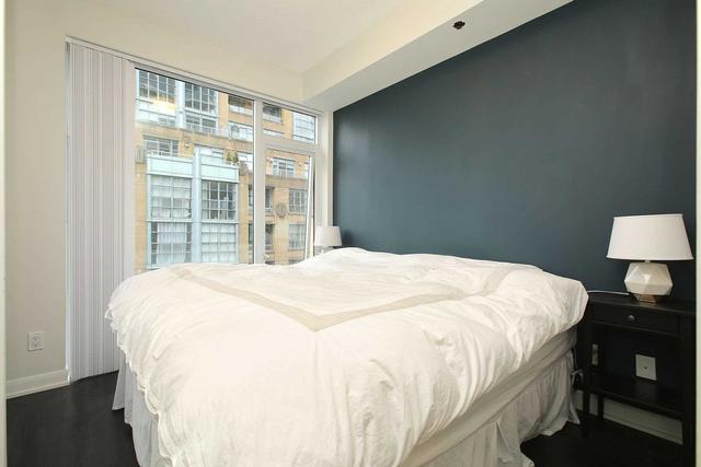 1014 - 435 Richmond St W, Condo with 2 bedrooms, 2 bathrooms and 1 parking in Toronto ON | Image 13