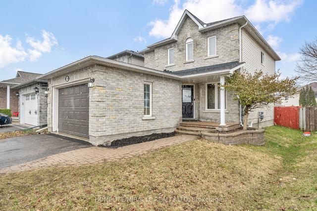 109 Daiseyfield Ave, House attached with 3 bedrooms, 4 bathrooms and 3 parking in Clarington ON | Image 12