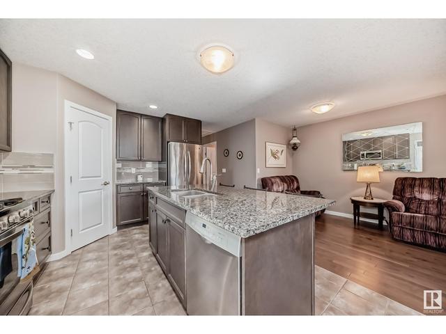 16735 60 St Nw, House semidetached with 4 bedrooms, 3 bathrooms and null parking in Edmonton AB | Image 3