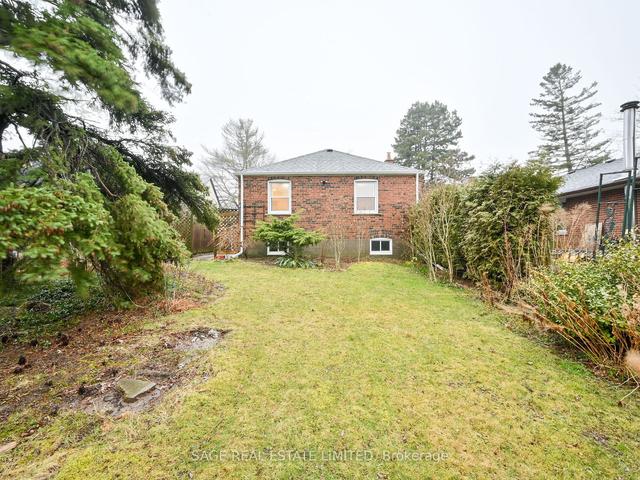 15 Saunders Rd, House detached with 3 bedrooms, 2 bathrooms and 4 parking in Toronto ON | Image 30