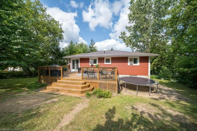 784 Palace Road, House detached with 4 bedrooms, 1 bathrooms and 7 parking in Greater Napanee ON | Image 33