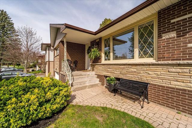 450 Bernhard Cres, House detached with 3 bedrooms, 1 bathrooms and 3 parking in Oshawa ON | Image 29