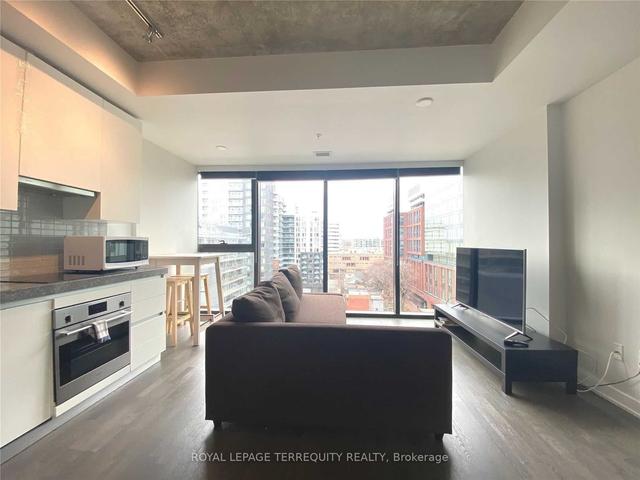 834 - 629 King St, Condo with 1 bedrooms, 1 bathrooms and 0 parking in Toronto ON | Image 3