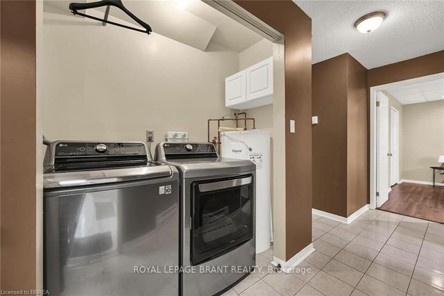1 - 169 Bechtel St, Condo with 2 bedrooms, 1 bathrooms and 1 parking in Cambridge ON | Image 11