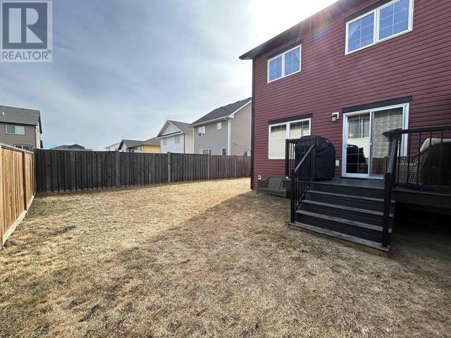8220 86 Avenue, House attached with 3 bedrooms, 3 bathrooms and null parking in Fort St. John BC | Image 32
