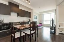 517 - 23 Glebe Rd W, Condo with 2 bedrooms, 2 bathrooms and null parking in Toronto ON | Image 7