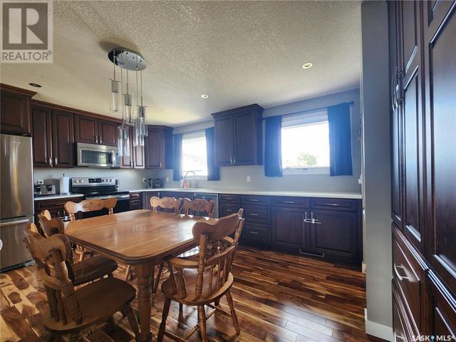 38 Centennial Crescent, House detached with 4 bedrooms, 1 bathrooms and null parking in Melville SK | Image 8