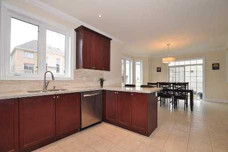 19 Franmar Rd, House detached with 5 bedrooms, 4 bathrooms and 4 parking in Brampton ON | Image 4