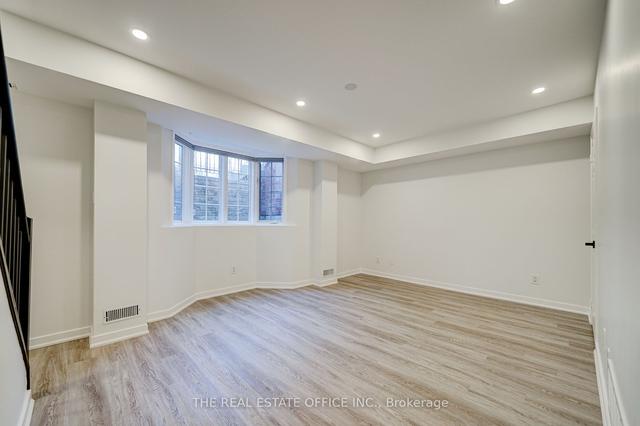 th2 - 11 Niagara St, Townhouse with 3 bedrooms, 2 bathrooms and 1 parking in Toronto ON | Image 25