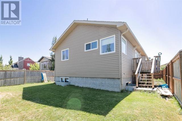 329 10b Street, House detached with 3 bedrooms, 2 bathrooms and 2 parking in Nobleford AB | Image 25