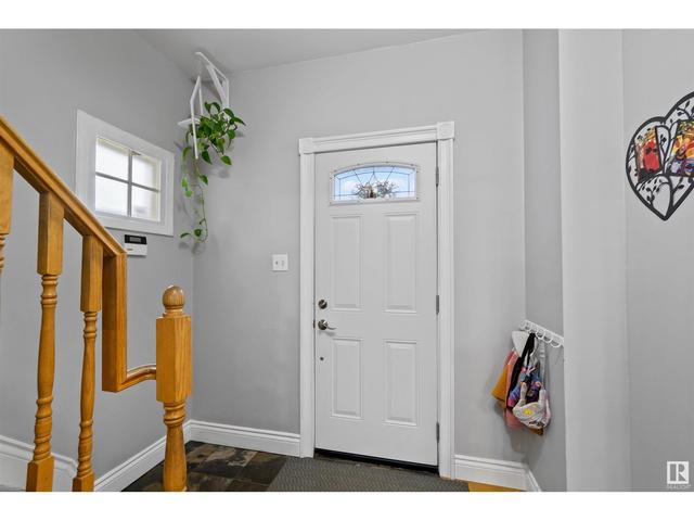 10844 93 St Nw, House detached with 3 bedrooms, 2 bathrooms and null parking in Edmonton AB | Image 4