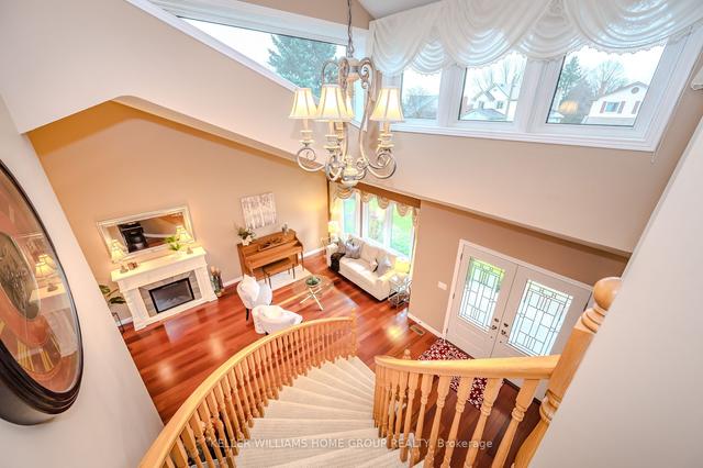 15 Wiltshire Pl, House detached with 3 bedrooms, 3 bathrooms and 6 parking in Guelph ON | Image 10