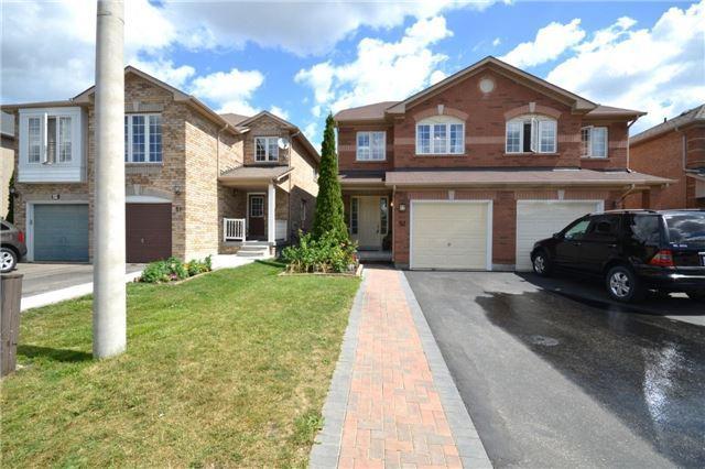 53 Lonestar Cres, House semidetached with 3 bedrooms, 3 bathrooms and 3 parking in Brampton ON | Image 2