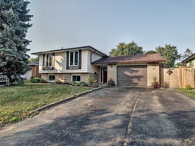 71 Champlain Ave, House detached with 3 bedrooms, 2 bathrooms and 3 parking in Welland ON | Image 1