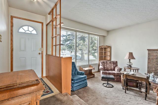 507 26 Avenue Ne, House detached with 4 bedrooms, 2 bathrooms and 8 parking in Calgary AB | Image 3