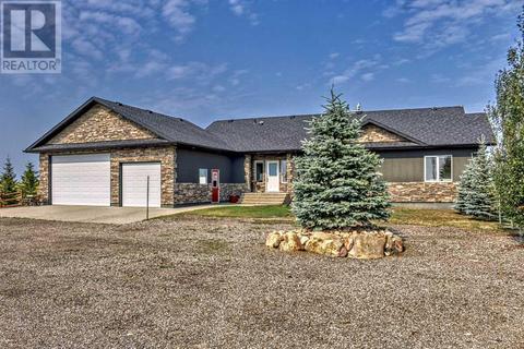 145041 Range Road 263, House detached with 3 bedrooms, 3 bathrooms and null parking in Willow Creek No. 26 AB | Card Image