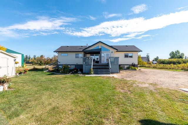 5301 50 Street, House detached with 5 bedrooms, 3 bathrooms and 3 parking in Vermilion River County AB | Image 10