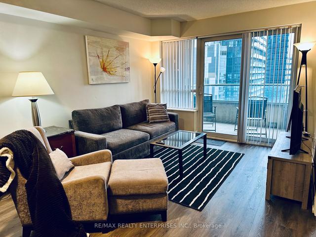 1435 - 250 Wellington St W, Condo with 2 bedrooms, 1 bathrooms and 1 parking in Toronto ON | Image 21