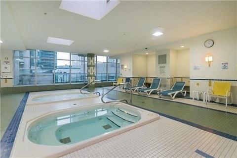 2003 - 18 Harbour St, Condo with 1 bedrooms, 1 bathrooms and null parking in Toronto ON | Image 5