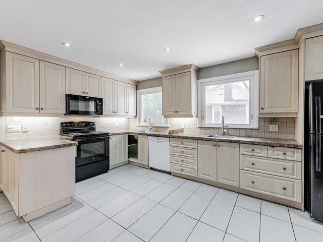 89 Regina Ave, House detached with 3 bedrooms, 4 bathrooms and 4 parking in Toronto ON | Image 30