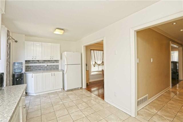 81 Sandmere Ave, House detached with 3 bedrooms, 3 bathrooms and 2 parking in Brampton ON | Image 6