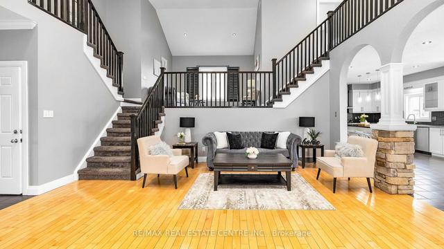 91 Marriott Pl, House detached with 4 bedrooms, 5 bathrooms and 6 parking in Brant ON | Image 4